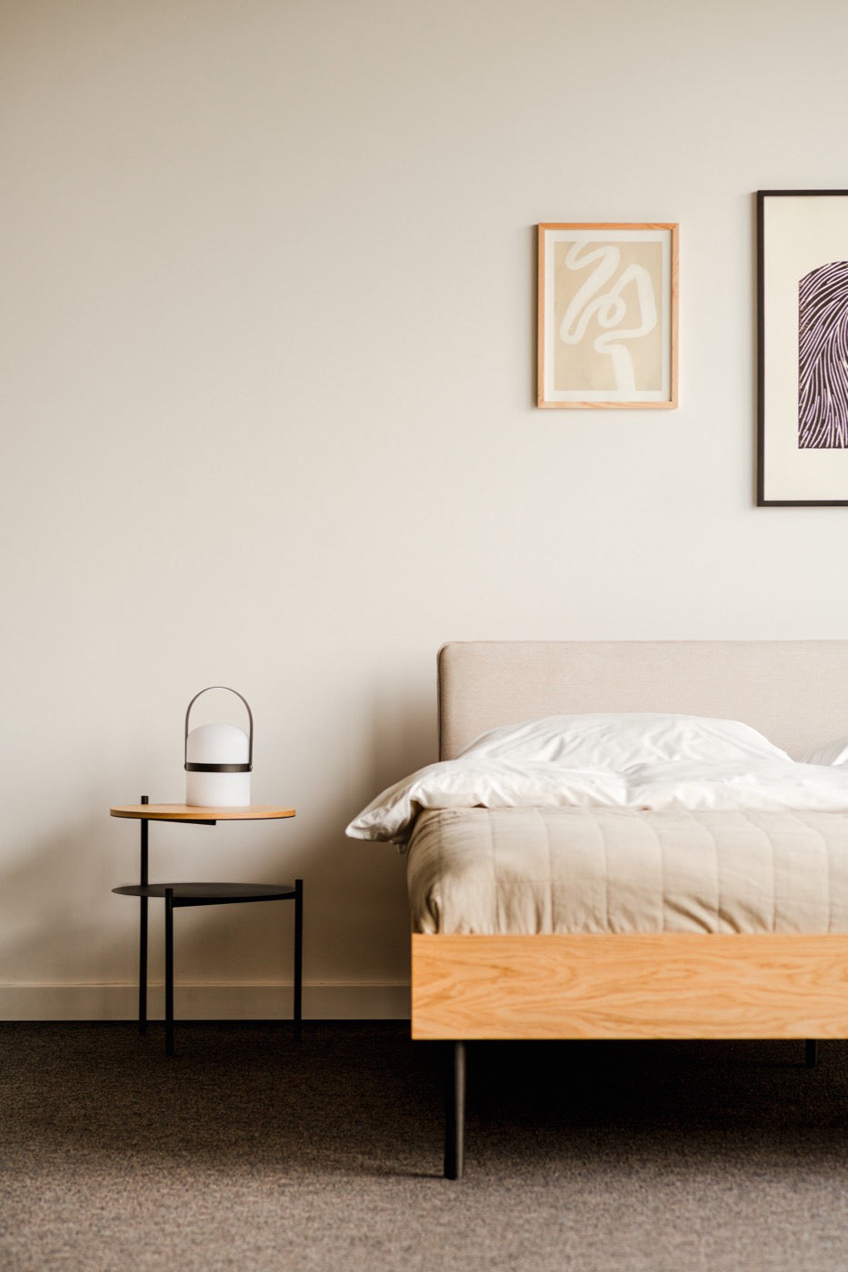 Sleep in style with our modern bedroom furniture designed to elevate your space and enhance your rest. Get inspired by cozy and aesthetic bedroom ideas featuring beds with headboards, bedside tables, benches, ambient lighting, and more.