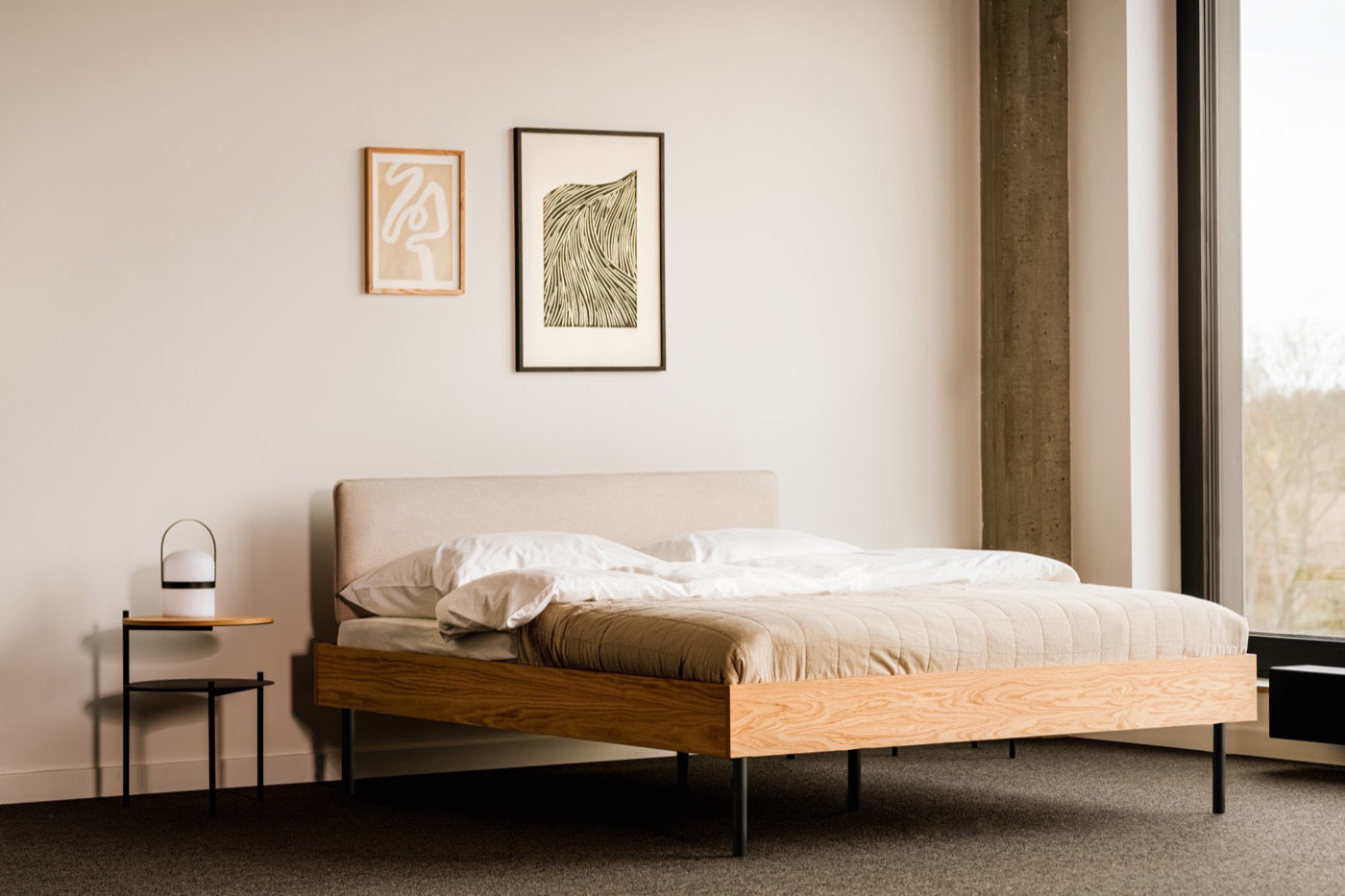 Sleep in style with our modern bedroom furniture designed to elevate your space and enhance your rest. Get inspired by cozy and aesthetic bedroom ideas featuring beds with headboards, bedside tables, benches, ambient lighting, and more.