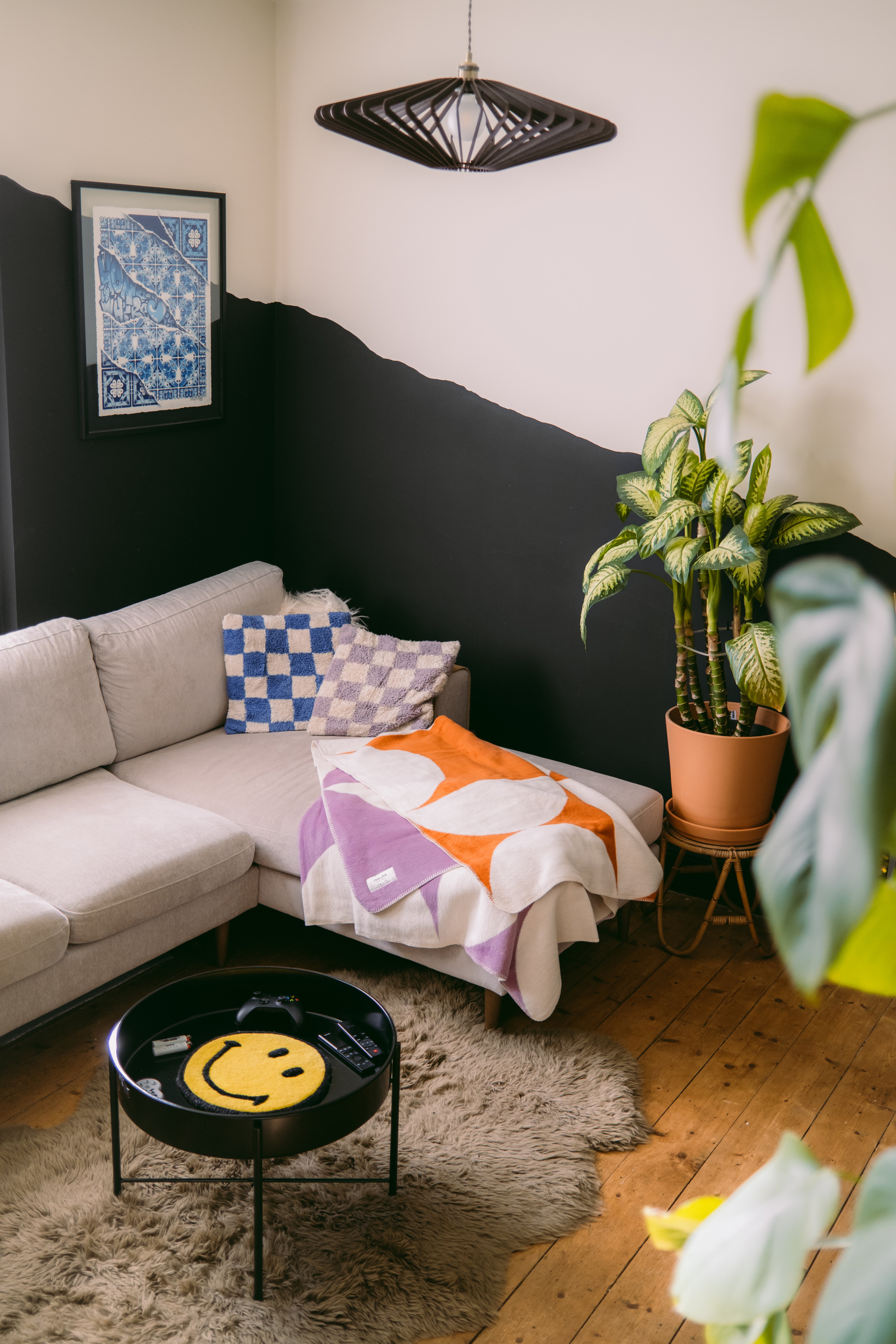 Step into comfort and explore living room ideas for small, cozy, and aesthetic spaces. Discover modern designs including coffee tables, poufs, stools, side tables, sofas, armchairs, ottomans, TV stands, sideboards, and more. Colorful, japandi, or minimal.