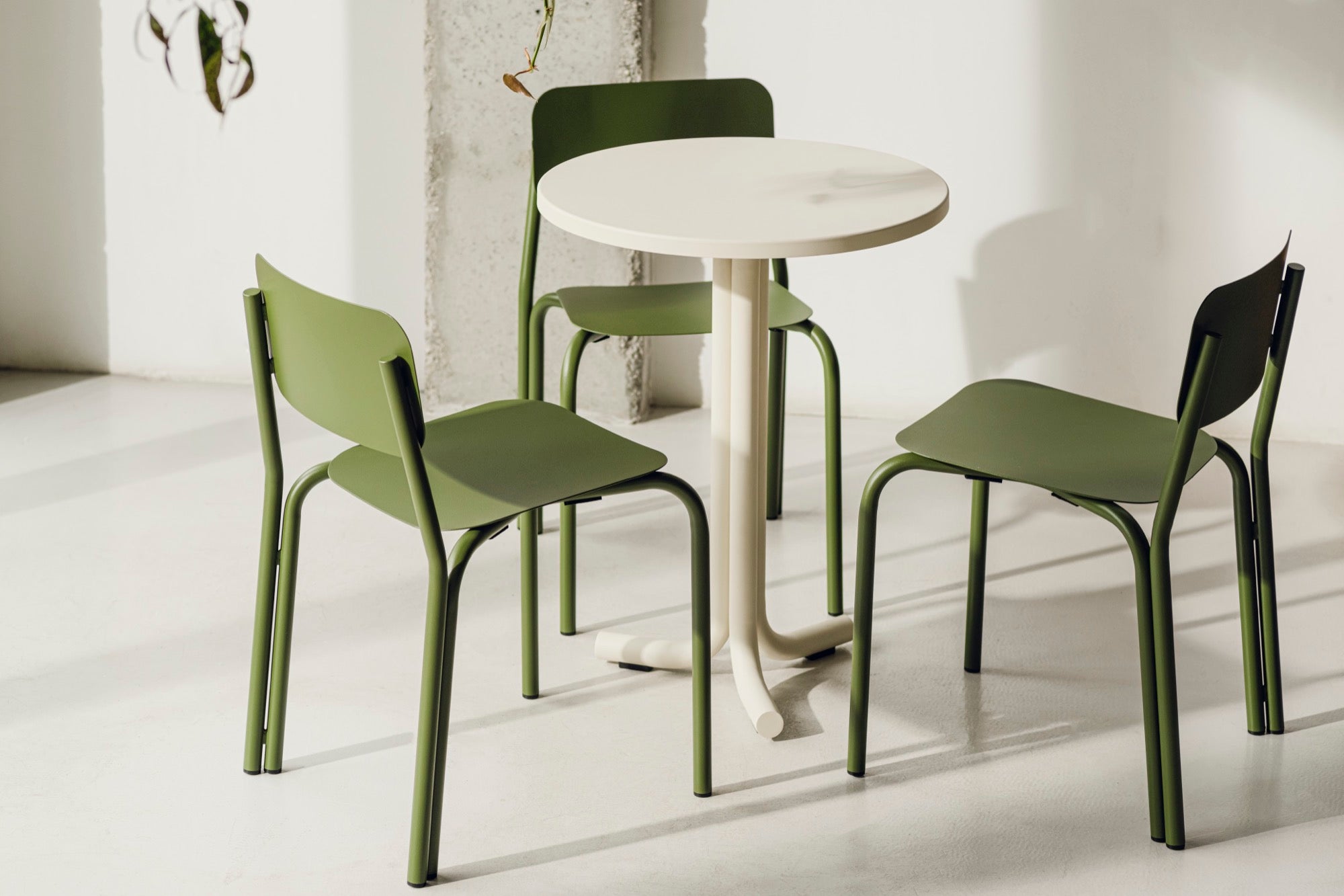 Nokk Cafe Table & 2x Kei Chair Bundle